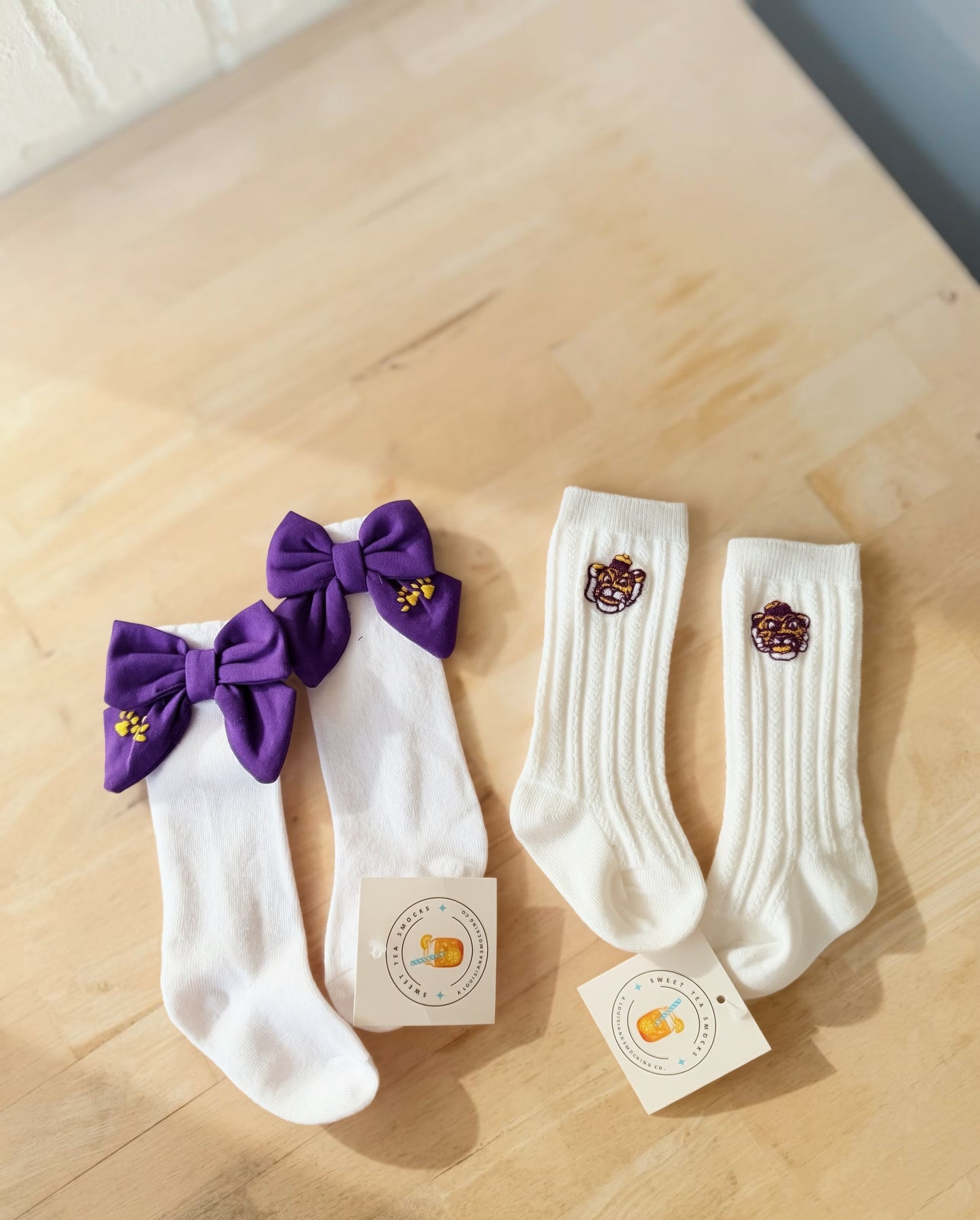 Love Purple, Live Gold Unisex Socks
