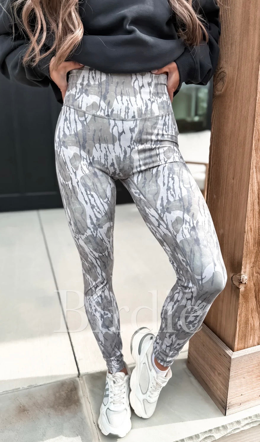 Midnight Bottomland Camo Leggings